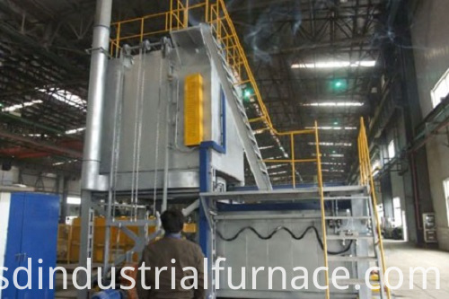 Horno de tratamiento térmico de temple de aleación de aluminio Aluminum Alloy Quenching Heat Treatment Furnace